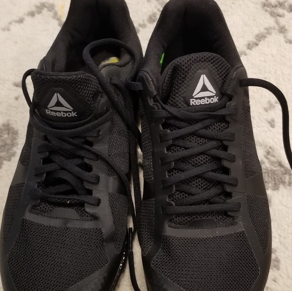 Reebok black women tennis shoes